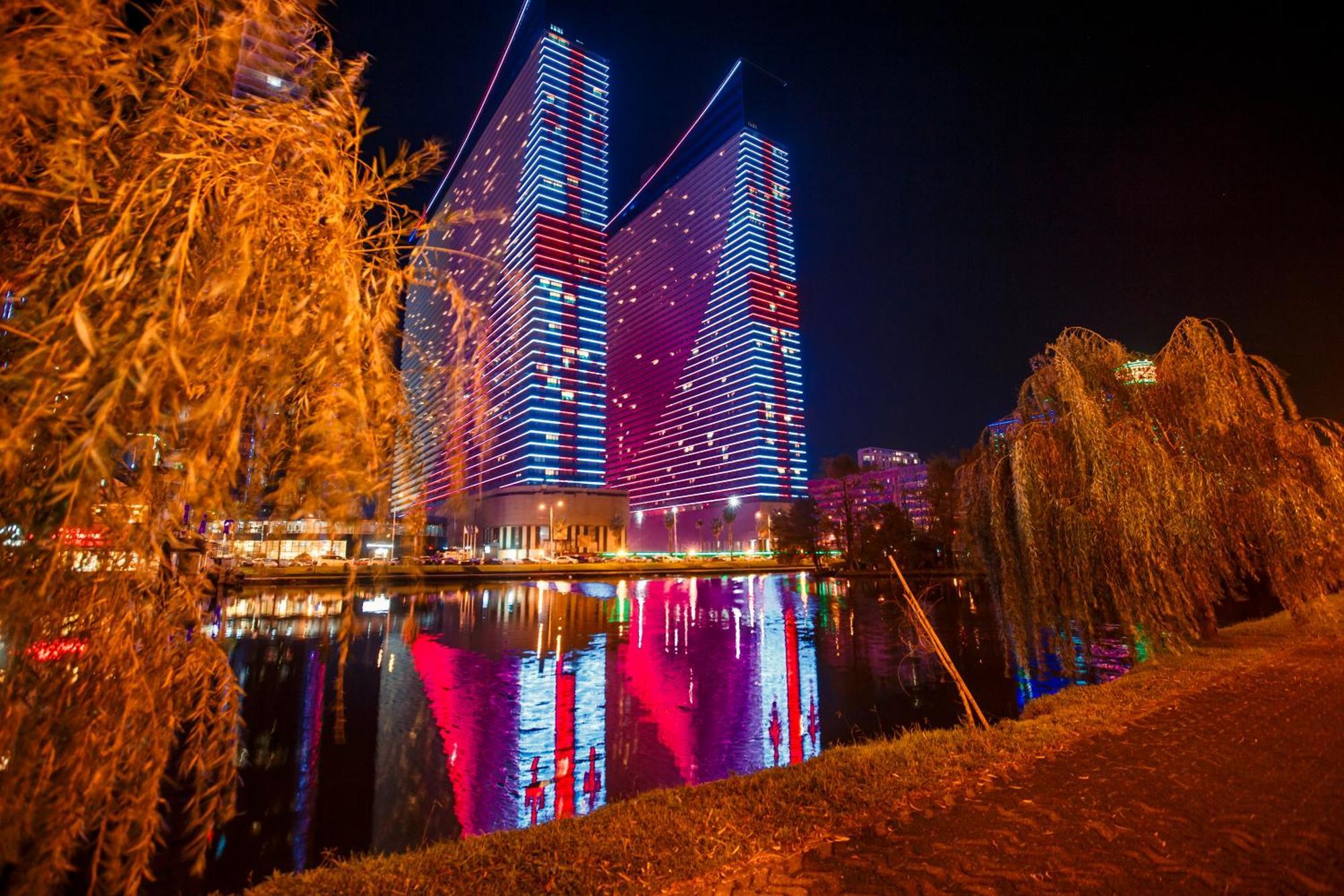 Panorama Batumi Beach Resort Buitenkant foto