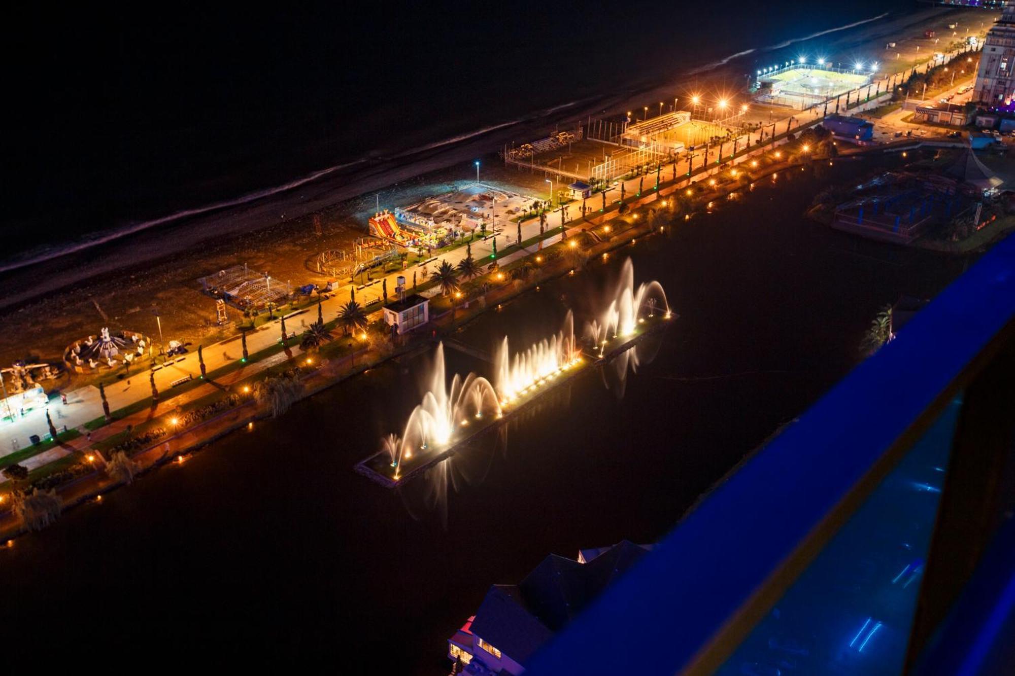 Panorama Batumi Beach Resort Buitenkant foto