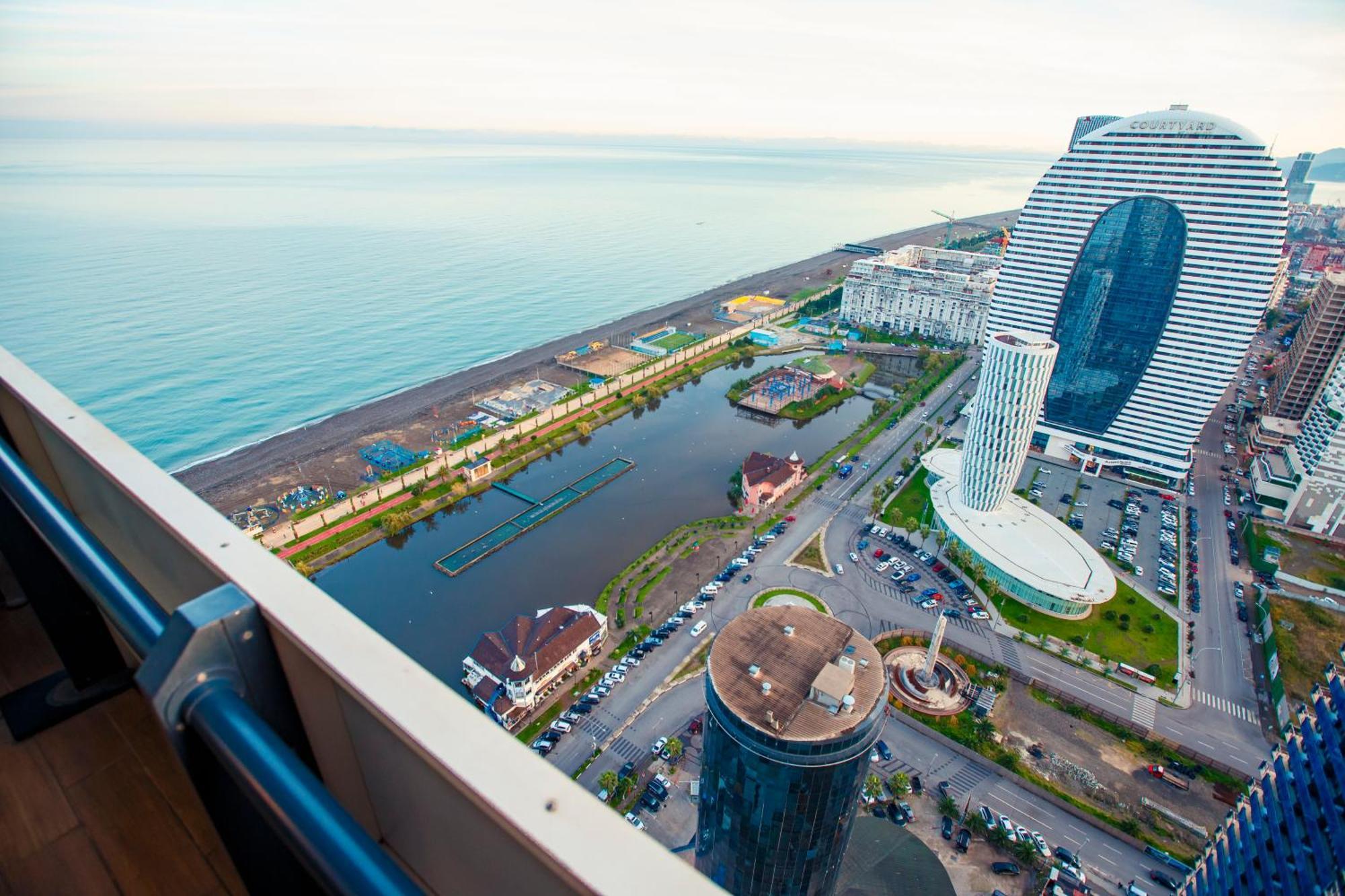 Panorama Batumi Beach Resort Buitenkant foto