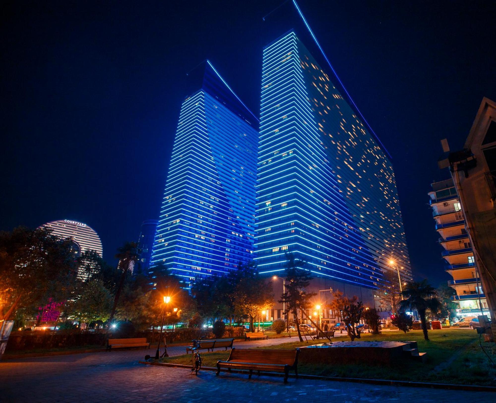 Panorama Batumi Beach Resort Buitenkant foto