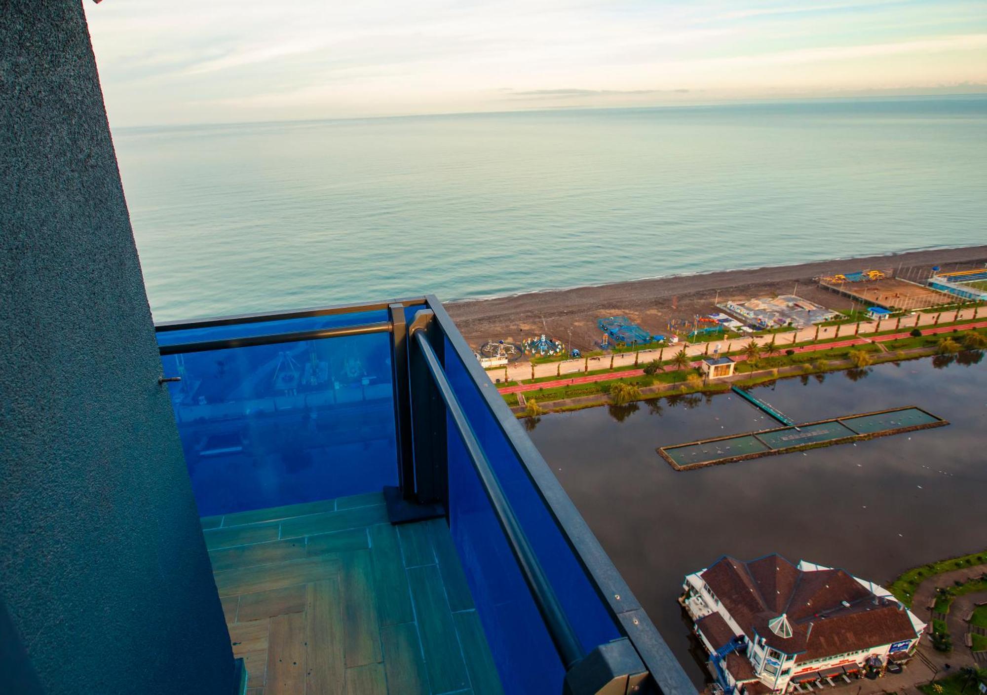 Panorama Batumi Beach Resort Buitenkant foto